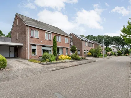Tussenwoning te koop: Ganzebloem 9, Baalderveld Hardenberg