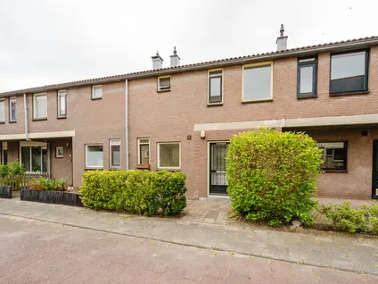 Tussenwoning te koop: Ganzenhoek 12, De Hoek-3 Spijkenisse