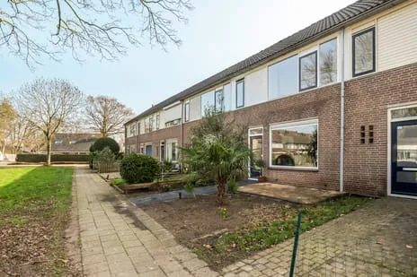 Tussenwoning te koop: Ganzepad 9, Werkendam