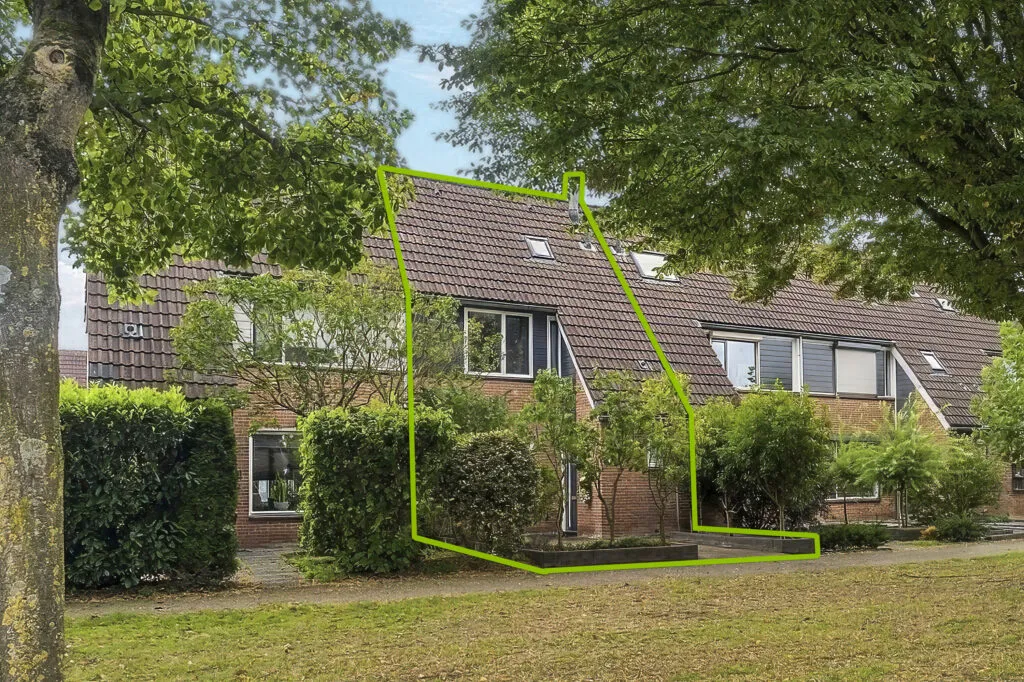 Tussenwoning te koop: Ganzewei 11, Elst