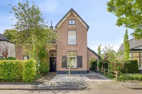 Twee-onder-één-kap te koop: Gardenierslaan 13, Sprengenweg-Noord Apeldoorn