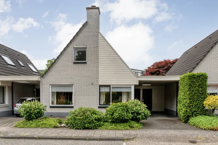 Tussenwoning te koop: Gareelhoek 37, Helmerhoek-Noord Enschede