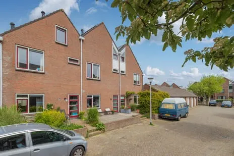 Tussenwoning te koop: Garenhof 19, Kern Binnen Noord Noordwijk (Zh)