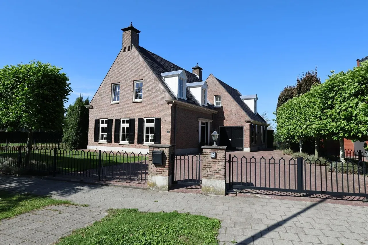 Vrijstaande woning te koop: Garvesingel 101, Vriezenveen
