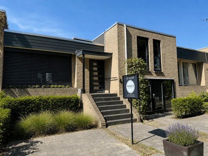 Tussenwoning te koop: Gaspeldoornlaan 1A, Het Gegraaf Valkenswaard