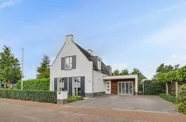 Vrijstaande woning te koop: Gastelaar 12, Zuidwest Alphen Alphen