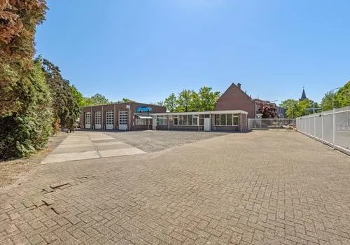 Twee-onder-één-kap te koop: Gastelseweg 70, Spoorstraat-Van Coothlaan Roosendaal