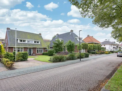 Twee-onder-één-kap te koop: Gasthuissingel 35, Bolsward-Zuidoost Bolsward