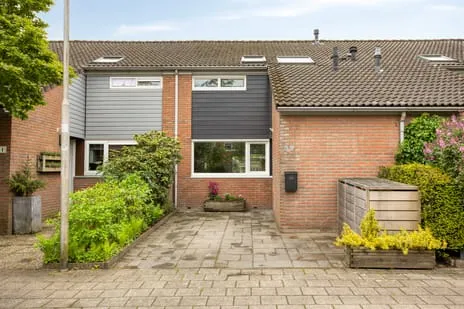 Tussenwoning te koop: Geallieerdenstraat 39, Rustenburg-Noord Amersfoort