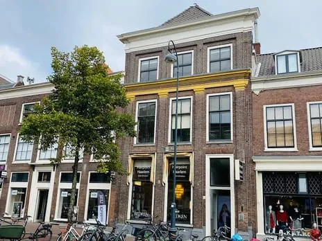 Appartement te huur: Gedempte Oude Gracht 83B, Binnenstad Haarlem