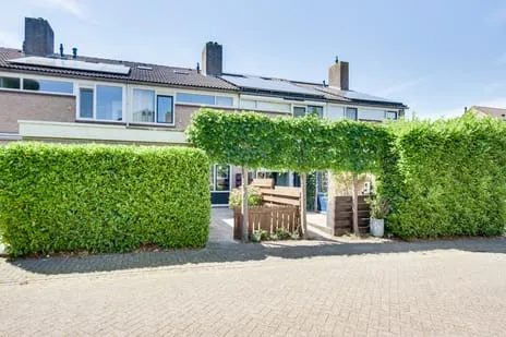 Tussenwoning te koop: Geemansweer 6, Wielwijk-noord Hardinxveld-Giessendam