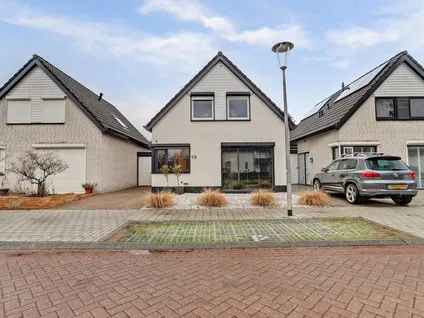 Tussenwoning te koop: Geerde 58, De Hoef Waalwijk