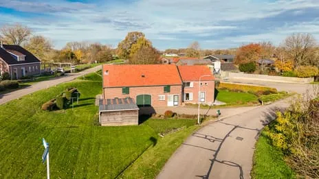 Vrijstaande woning te koop: Geerweg 6, Alphen (Ge)