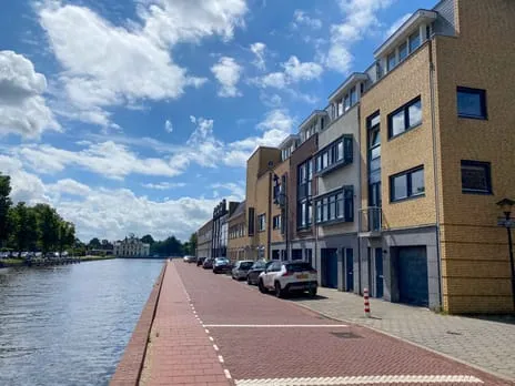 Tussenwoning te koop: Geestbrugkade 30B, Leeuwendaal Rijswijk (Zh)