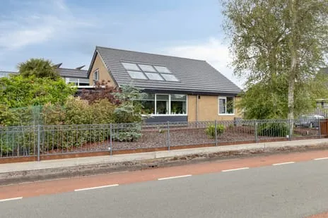 Hoekwoning te koop: Geestweg 62, Tuinbouwgebied Roelofarendsveen