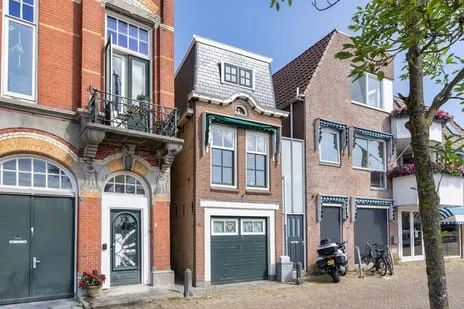 Terraced house for sale: Geeuwkade 4, Stationsbuurt Sneek