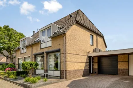 Tussenwoning te koop: Geilenkirchenstraat 4, Kemperkoul Sittard