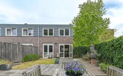 Corner house for sale: Gelderlandlaan 1, Provincienbuurt Heemstede