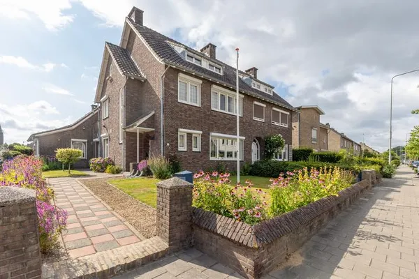 Koopwoning: Geleenstraat in Munstergeleen - €529.000