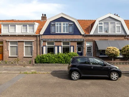 Tussenwoning te koop: Geleijn Cornelissestraat 8, Middelharnis centrum Middelharnis