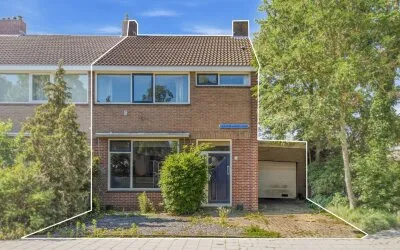 Corner house for sale: Geleijn d'Hoorneplein 2, Breewijk Middelburg