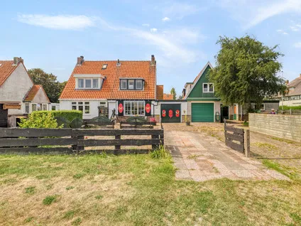 Tussenwoning te koop: Gemeenelandsweg 122, Oosterland Den Oever