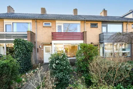 Tussenwoning te koop: Gemeenlandslaan 32, Stad en Lande Huizen