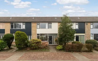 Tussenwoning te koop: Gemmahof 8, Sterrenburg 1-Oost Dordrecht
