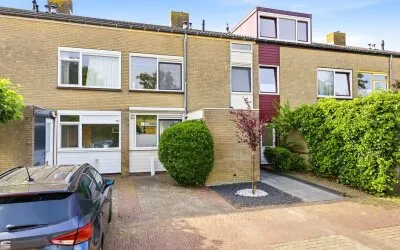 Tussenwoning te koop: Generaal Eisenhowerlaan 22, Klarenbeek I Middelburg