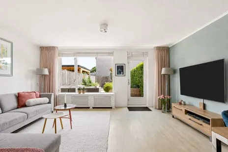 Tussenwoning te koop: Generaal Overakkerstraat 18, Verzetswijk Oost Almere