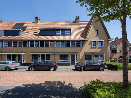 Tussenwoning te huur: Genialisweg 27, Veldhuizen De Meern
