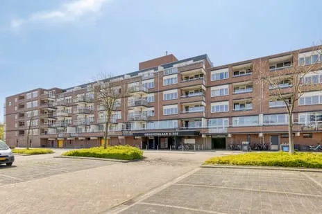Appartement te koop: Genovevalaan 272, Winkelcentrum Eindhoven