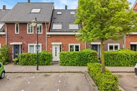Tussenwoning te koop: Genthoek 47, Tabaksteeg Leusden