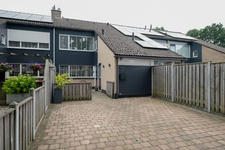 Tussenwoning te koop: Gentiaanhof 7, Losser-Oost Losser
