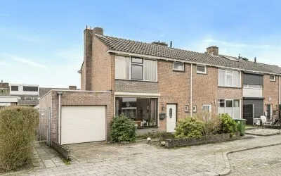 Hoekwoning te koop: Gentiaanstraat 5, Bloemenbuurt Oosterhout