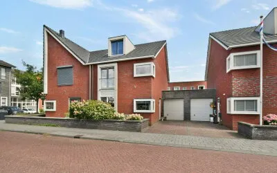 Tussenwoning te koop: Geometrielaan 84, Legmeer Uithoorn