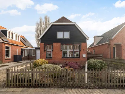 Twee-onder-één-kap te koop: Georg Van Saksenstraat 42, St.-Jacobiparochie Noord St.-Jacobiparochie