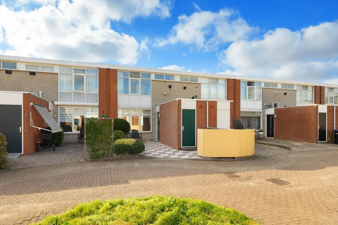 Tussenwoning te koop: George Gershwinstraat 159, Zaandijk