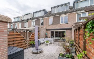 Tussenwoning te koop: Geraniumhof 26, Bloemenbuurt Voorhout