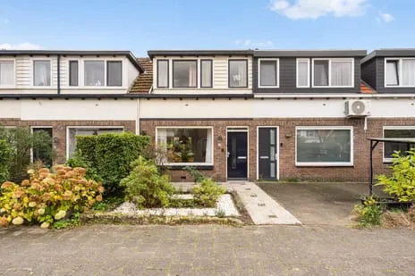 Tussenwoning te koop: Geraniumstraat 60, Pierik Zwolle