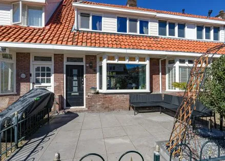Tussenwoning te koop: Geraniumstraat 75, Leeuwarden