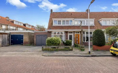 Hoekwoning te koop: Geraniumstraat 78, Bloemenbuurt Leeuwarden