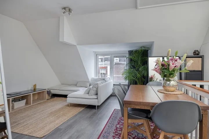 Studio te koop: Gerard Doustraat 248-4, Sarphatiparkbuurt Amsterdam