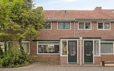 Tussenwoning te koop: Gerard Doustraat 3, Zandweerd-Zuid Deventer