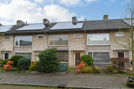 Tussenwoning te koop: Gerard Bromlaan 46, Prinsejagt Eindhoven