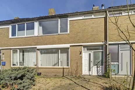 Tussenwoning te koop: Gerard ter Borchstraat 106, Ettingen Roosendaal