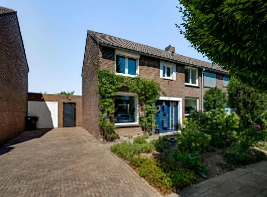 Twee-onder-één-kap te koop: Gerbergastraat 34, Beek Beek