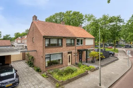 Corner house for sale: Gerbrandylaan 3, Staatsliedenbuurt Oss