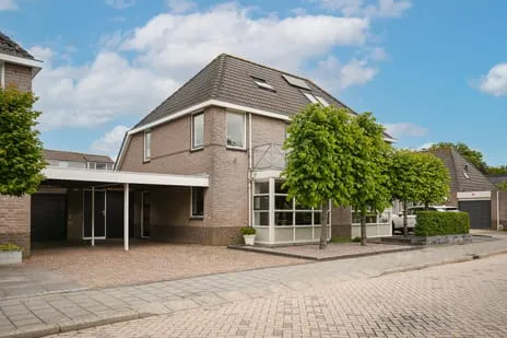 Tussenwoning te koop: Gerestein 15, Deil Deil
