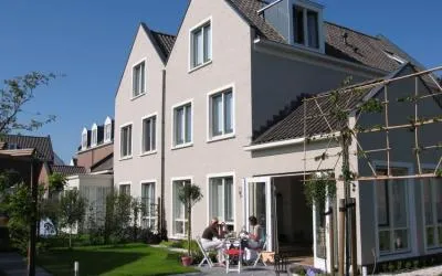 Twee-onder-één-kap te huur: Gerrit Achterberglaan 4, De Meern-Noord De Meern